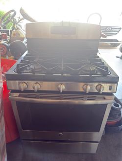GE Stainless Steel Gas Range Stove