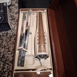 Vintage GE Electric Slicing Knife w/ Case