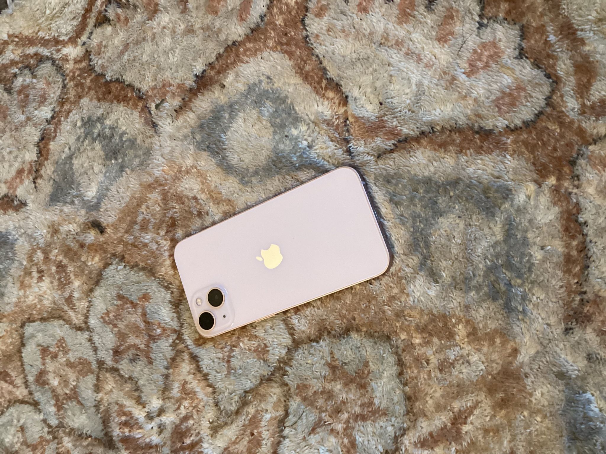 iPhone 15 - UNLOCKED & LIKE NEW