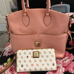  Dooney and Bourke Purse