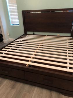 King Bed with stroage and lights El Dorado