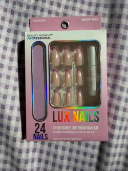 Press on nail kit