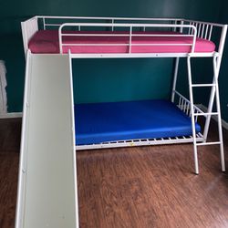 Twin Size Bunk bed With Slide