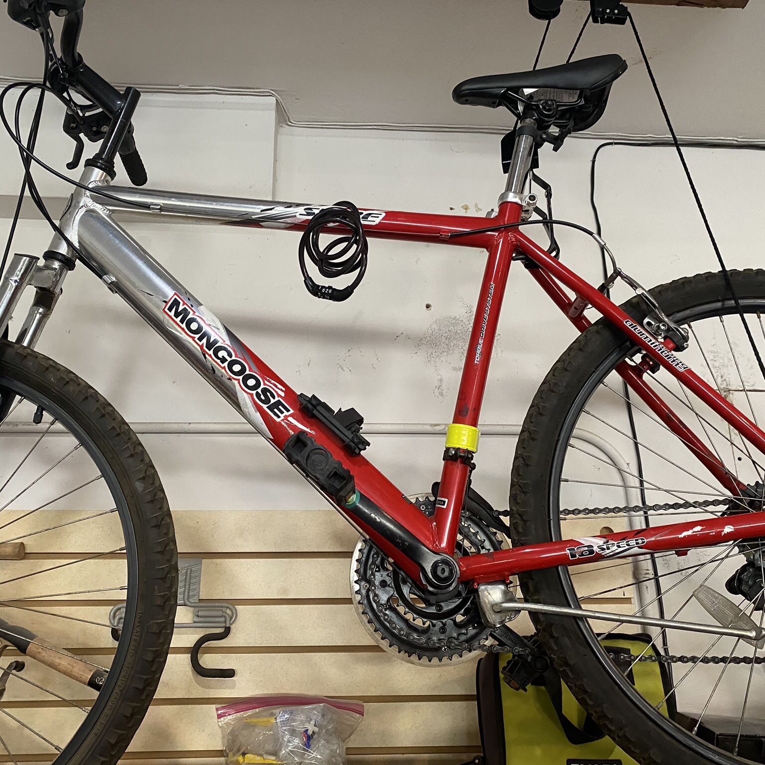 Mongoose Spire Mountain Bike for Sale in Fontana CA OfferUp