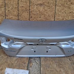 2020 2025 toyota corolla le trunk lid