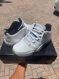LEGEND BLUE JORDAN 11 WITH BOX NEED GONE