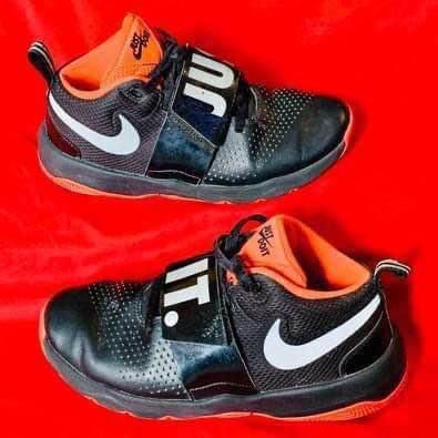 nike md runner textile