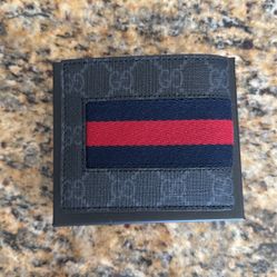 Gucci GG Supreme Signature Web Bifold Wallet - Black