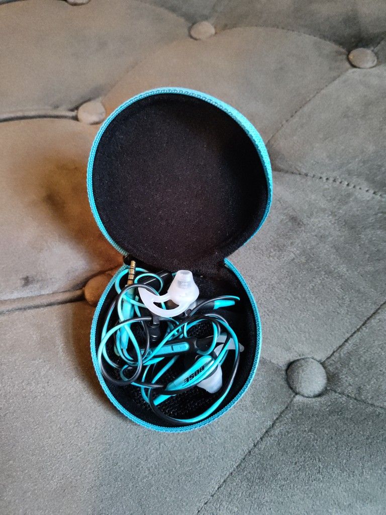 BOSE WIRES EARS BUDS