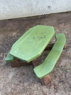 Outdoor kids table