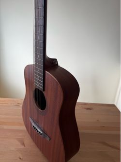 Luna Guitar