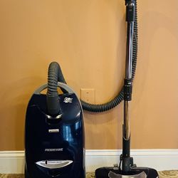 Kenmore Progressive Canister, Vacuum Cleaner