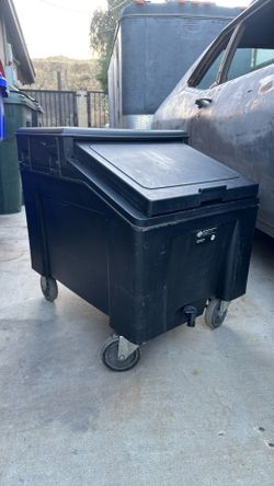 Insulated Ice Caddy