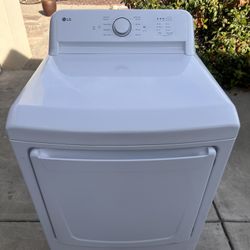 LG Electric Dryer DLE6100W - Works Great- 