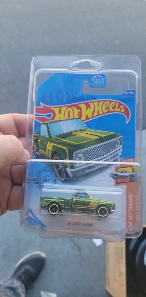 White lightning, M2, Super treasure hunt Hotwheels RLC and more. I Just Moved Back To OC