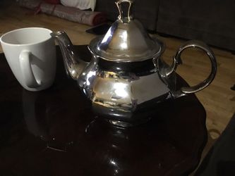 Bella Lux tea pot