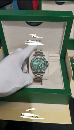 LUXURY WATCH