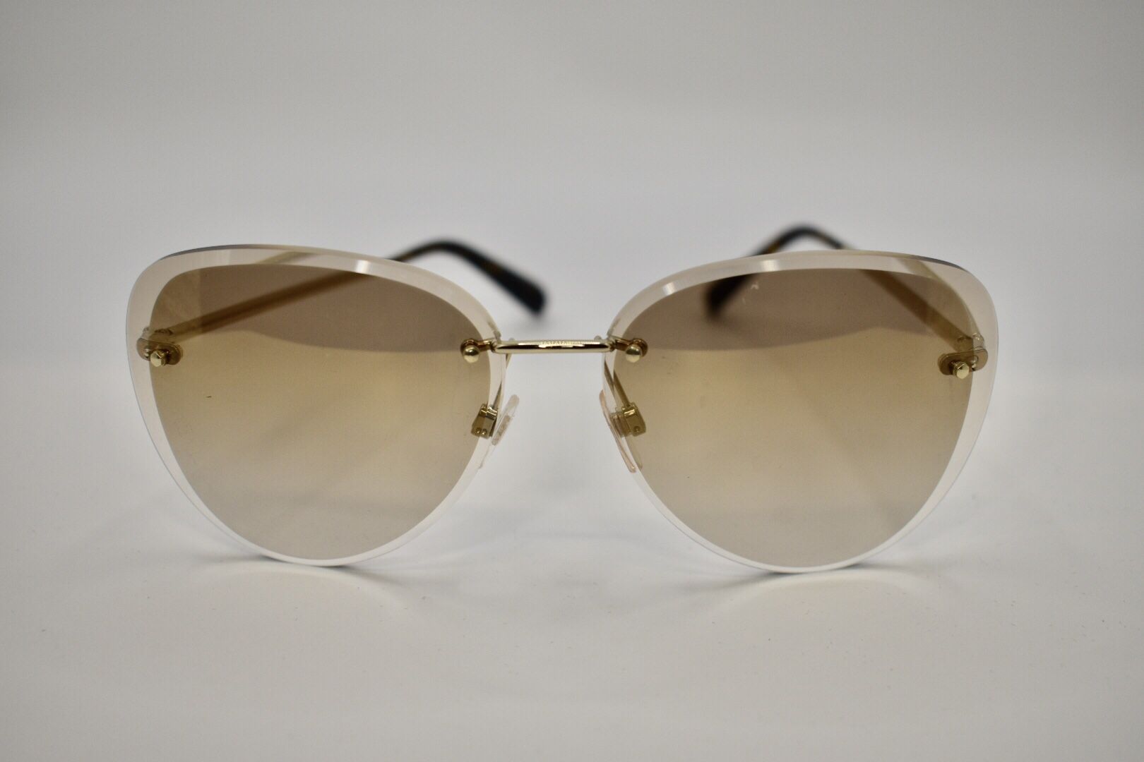 Original Chanel Chic Sunglasses CC Gold metal frame 4239