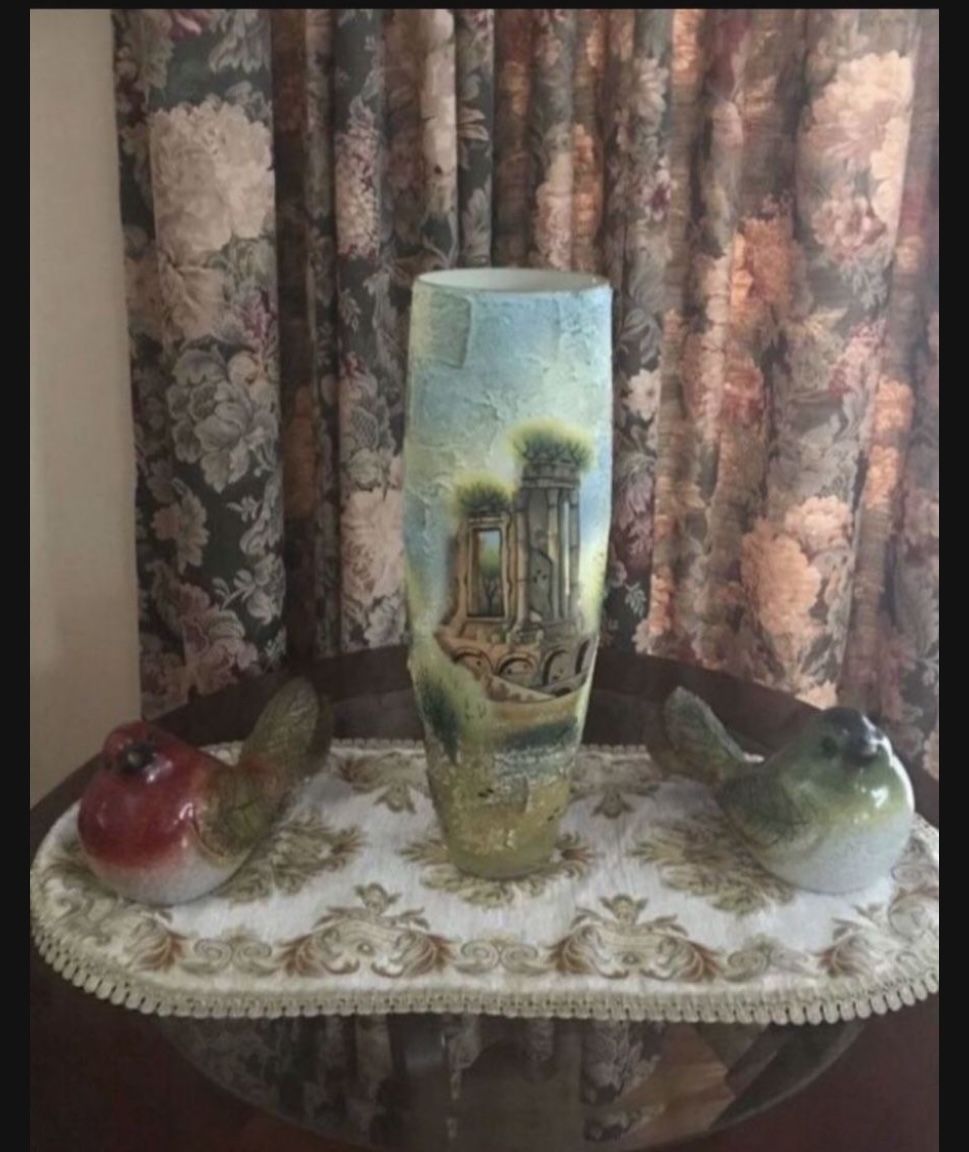 Hand Painted Vase- Belarus
