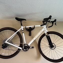 Like New - Trek Checkpoint ALR 5 AXS 2024 