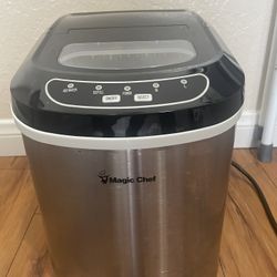 Magic Chef Ice Maker