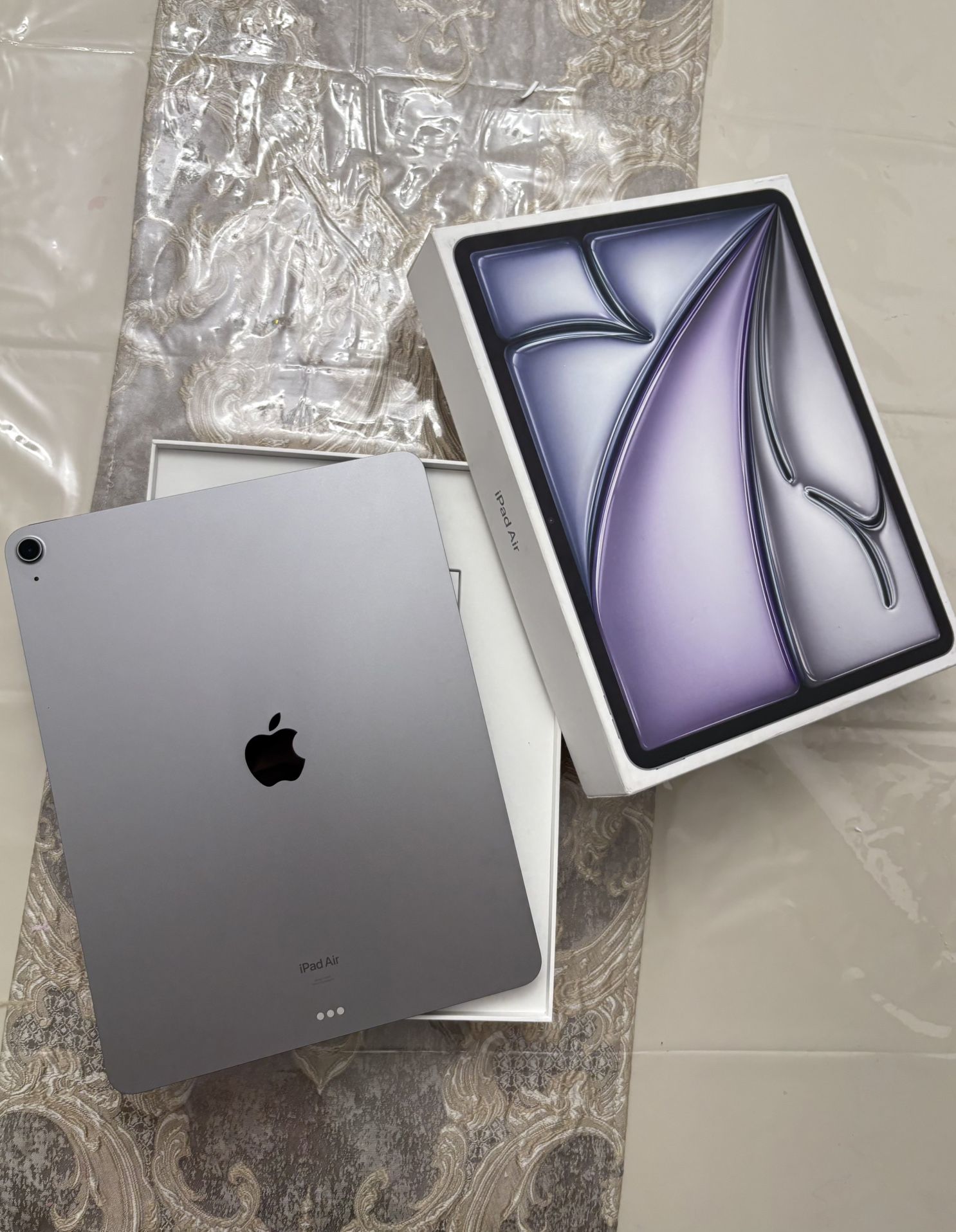 Apple iPad Air M2 chip Built for Apple Intelligence