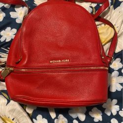 Michael Kors Back Pack Great Conditions   90$ OBO