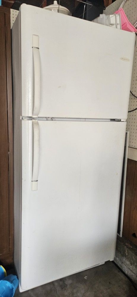 White Garage Refrigerator. Works Great!!!!