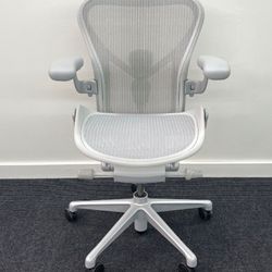Herman Miller Remastered Aeron Size B Office Chair, Mineral White, Fully Loaded, Posturefit SL Lumbar