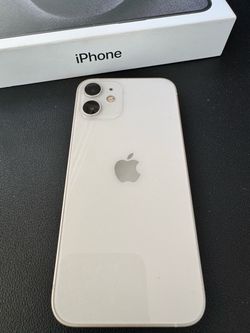 iPhone 11 128GB unlocked For any carrier