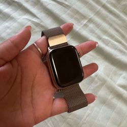 Apple Watch (Series 7)