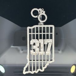 925 Silver With Moissanite Dia Charm