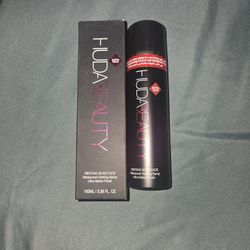 Authentic New In Box Hudabeauty 