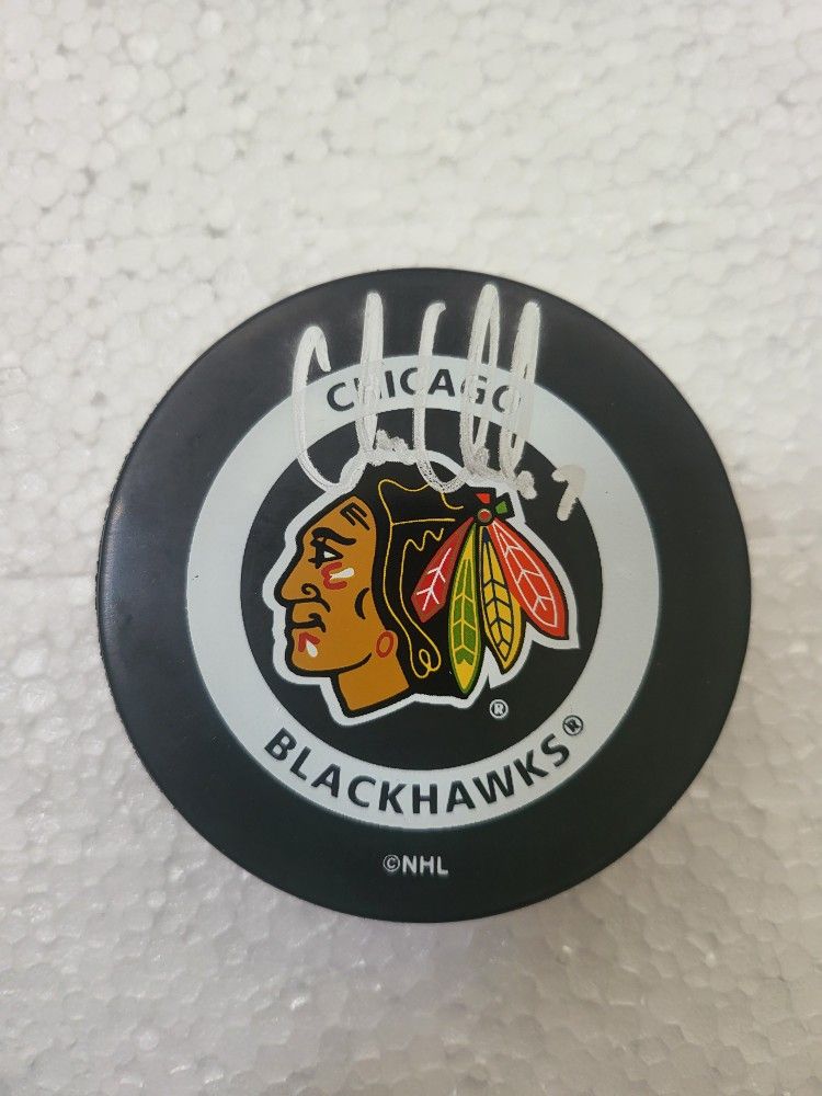 Chris Chelios signed puck
