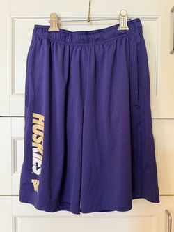 University of Washington Basketball Shorts size S
