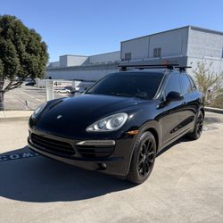 š 2012 Porsche Cayenne S ā V8 ⢠AWD ⢠Air Suspension ⢠Luxury SUV š