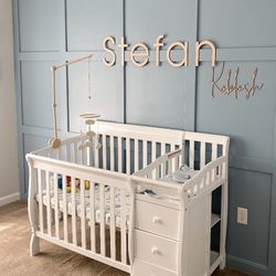 White Convertible Crib And Changing Table