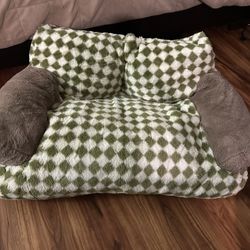 Dog/Cat Bed