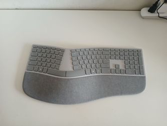 First come first pick up. 
Microsoft Ergonomic Kybrd SC Bluetooth English US Hdwr Gray New.
Only 50 dollars. 
Incredible deal