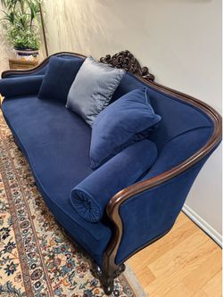 Antique, Brand new upholstery sofa