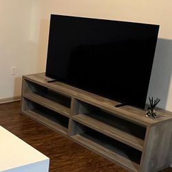 65” Flat Screen  Smart TV, 4K UHD