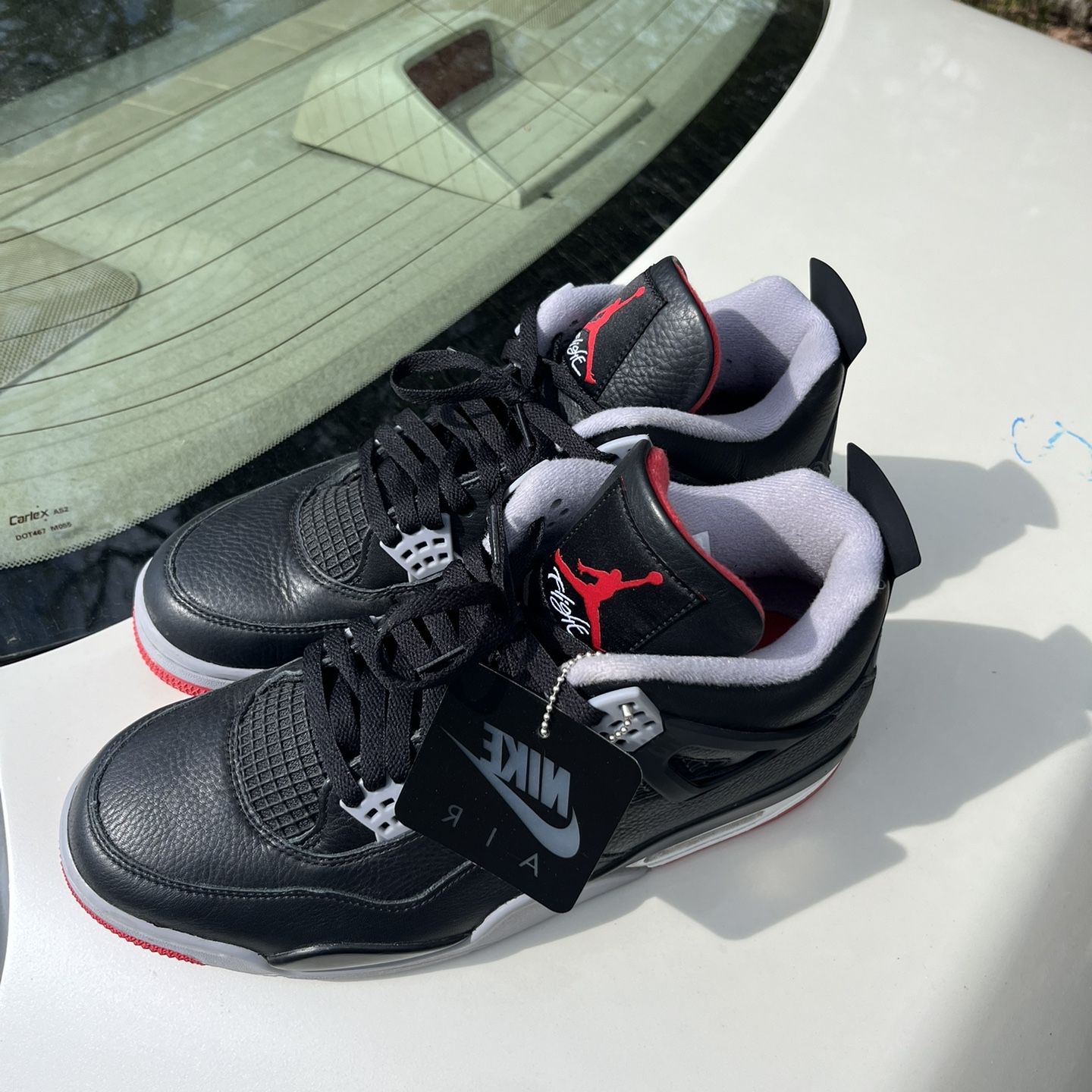 Jordan Retro 4 ‘bred’s 