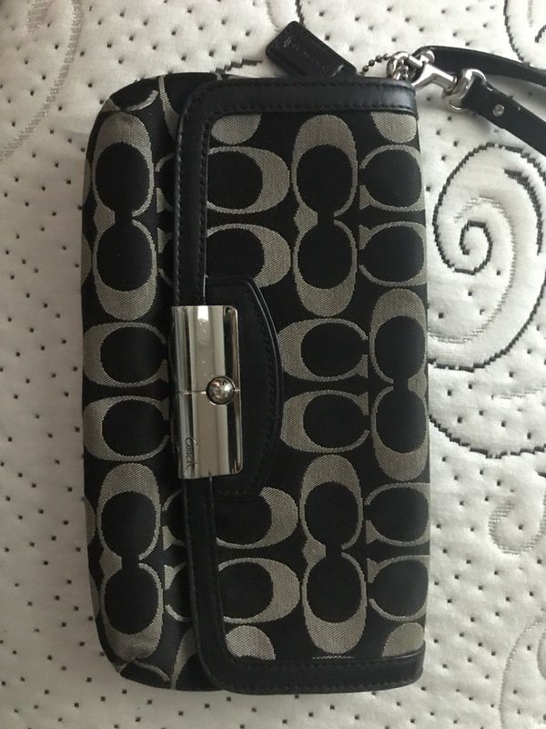 Authentic coach wristlet