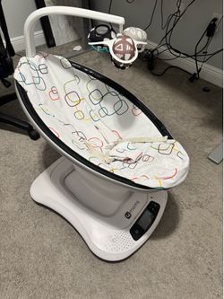 4moms mamaRoo 4 Infant Swing – Great Condition