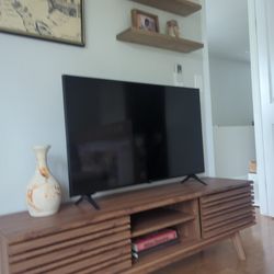 LG 43" TV