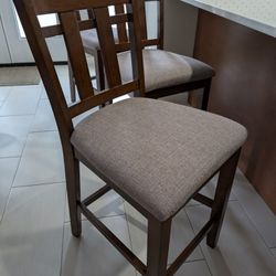 3 Bar Stools