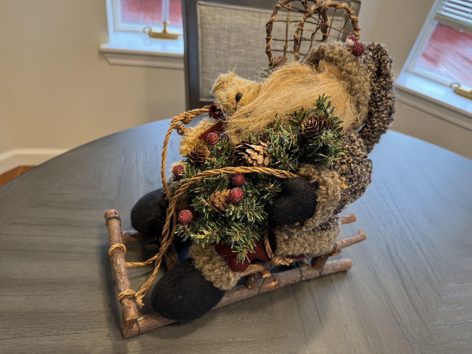 HOLIDAY SANTA ON SLEIGH w/Snowshoes - EXCELLENT CONDITION 