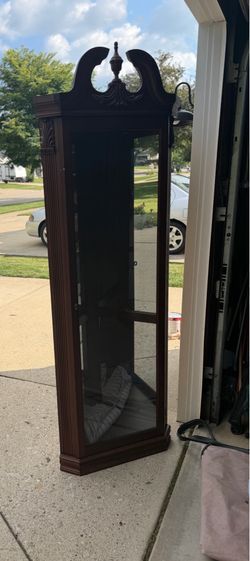 Set of corner curio cabinets