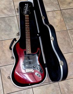 STRATOCASTER AMERICAN DELUXE MAHOGANY 50TH ANNIVERSARY LIM.EDITION, ROLLING STUDIO/DJ BOX, & COMPONENTS