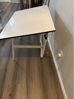 Collapsible drafting/ drawing table